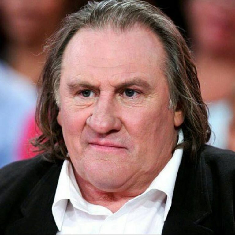 Stupro Gerard Depardieu