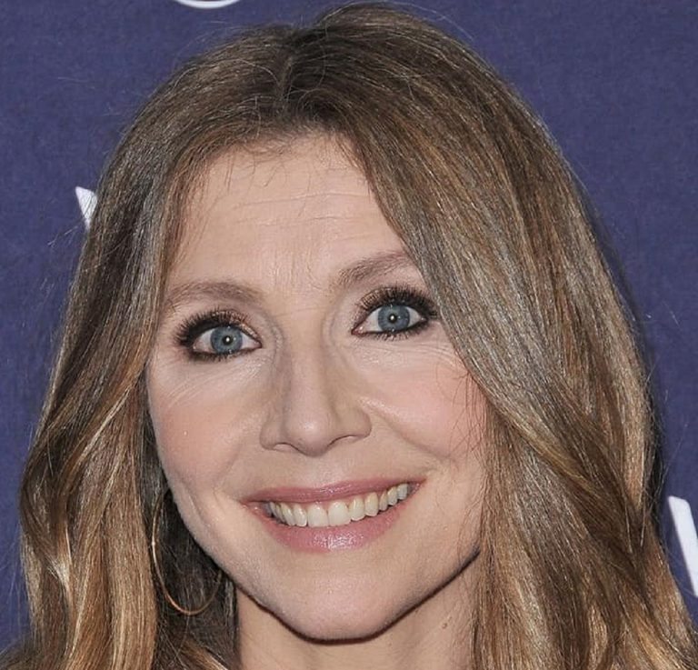 sarah chalke chi è