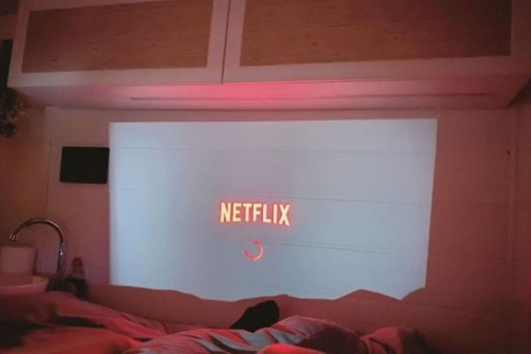 netflix aumento abbonamento