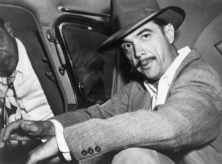 Chi era Howard Hughes