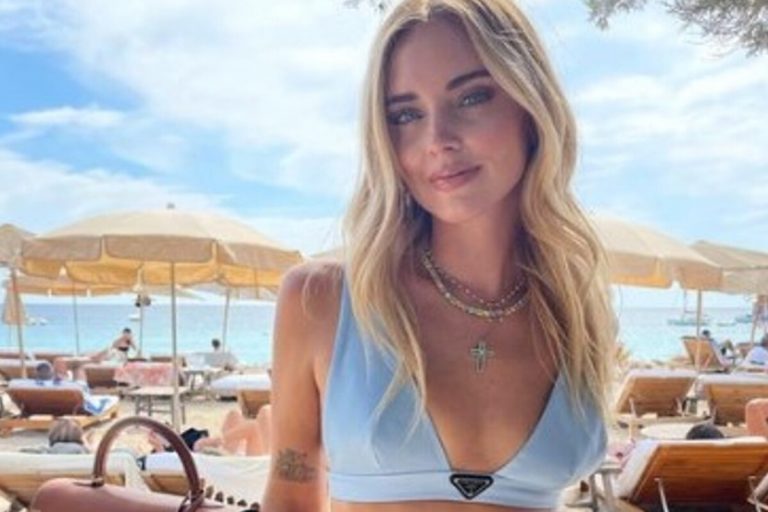 chiara ferragni borsa di paglia