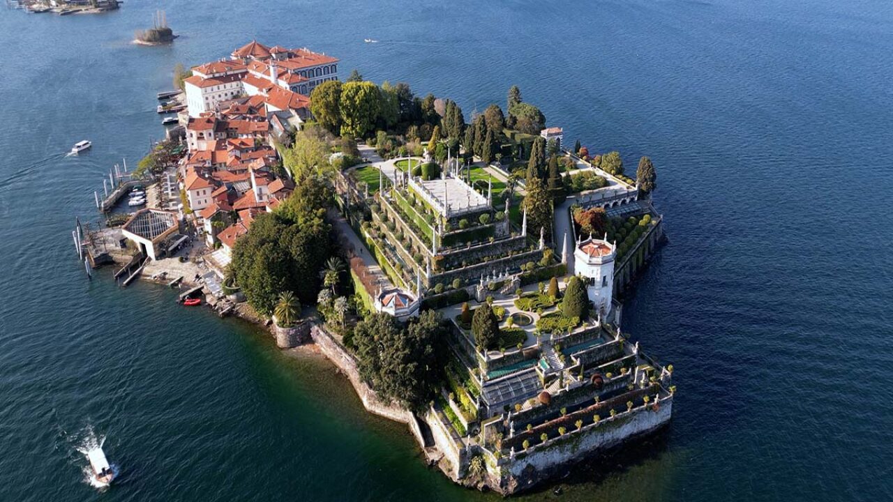 Louis Vuitton sceglie l'Isola Bella per la sua sfilata