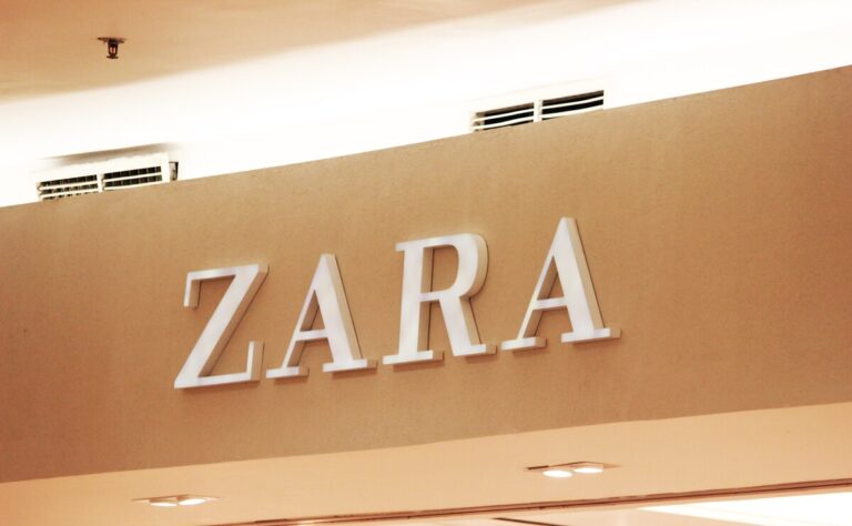 Zara sotto accusa per la nuova campagna pubblicitaria: i riferimenti a Gaza