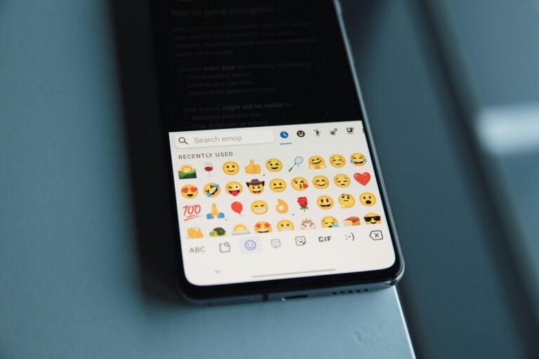 Dating Online: ecco le migliori emoji per rompere il ghiaccio