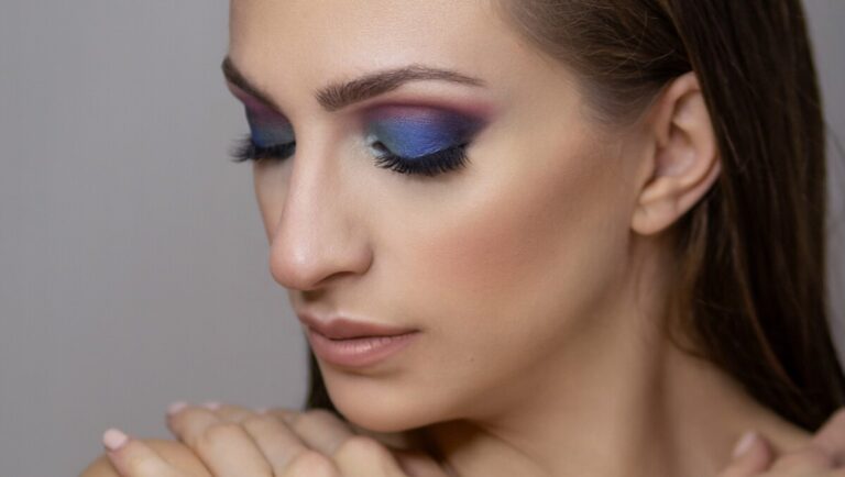 Make Up, i colori della luna sono la tendenza dell'inverno 2024-2025